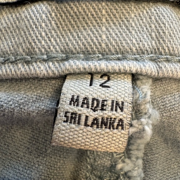 Calvin Klein Women’s Jeans Y2K light washed Denim size 12 cropped skinny - Picture 5 of 7